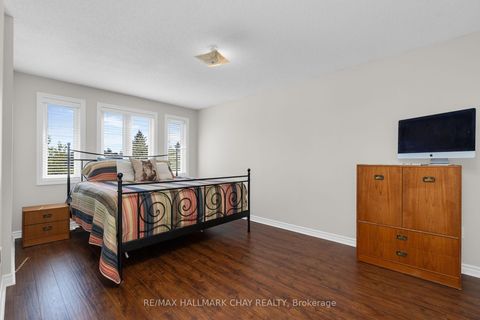 Photo 23 at 3 Meyer Avenue, East Bayfield, Barrie