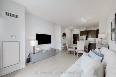 Photo 10 at 422 - 180 John West Way, Bayview Wellington, Aurora