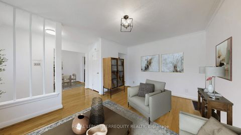 Photo 8 at 154 Tower Drive, Maryvale, Toronto
