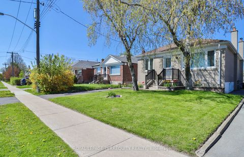 Photo 42 at 154 Tower Drive, Maryvale, Toronto