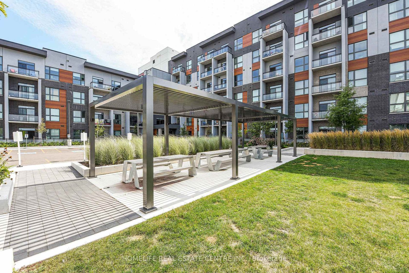 104 - 95 Dundas Street, GO Glenorchy, Oakville 