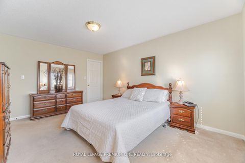 Photo 24 at 21 Ocean Avenue, Vellore Village, Vaughan