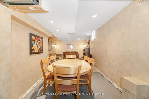Photo 36 at 21 Ocean Avenue, Vellore Village, Vaughan