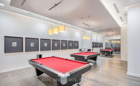 Photo 18 at 925 - 560 Front Street W, Waterfront Communities C1, Toronto