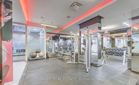 Photo 19 at 925 - 560 Front Street W, Waterfront Communities C1, Toronto