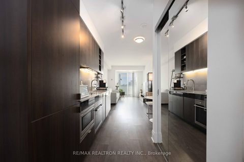 Photo 3 at 1312 - 101 Erskine Avenue, Mount Pleasant West, Toronto