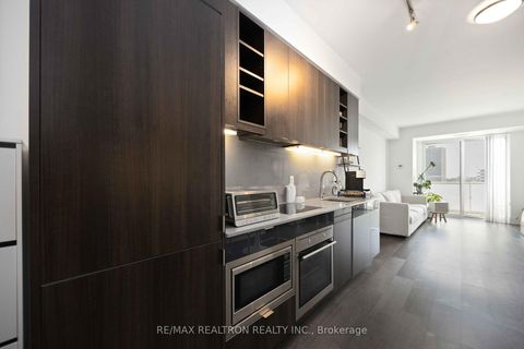 Photo 5 at 1312 - 101 Erskine Avenue, Mount Pleasant West, Toronto