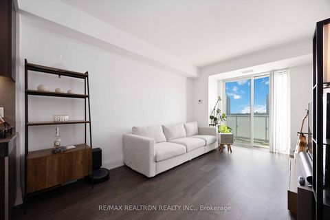 Photo 9 at 1312 - 101 Erskine Avenue, Mount Pleasant West, Toronto