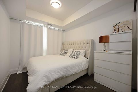 Photo 12 at 1312 - 101 Erskine Avenue, Mount Pleasant West, Toronto