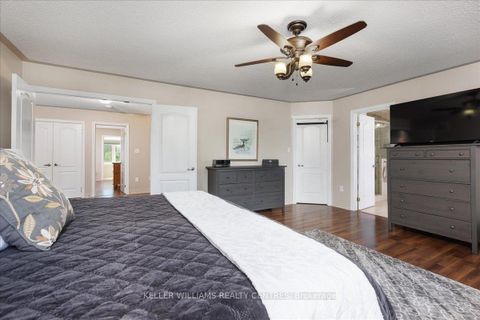 Photo 22 at 47 Ames Crescent, Bayview Northeast, Aurora