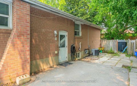 Photo 2 at 53 Newbury Drive, London, Newmarket