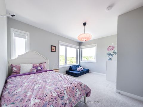 Photo 11 at 243 Downsview Park Boulevard S, CFB, Toronto