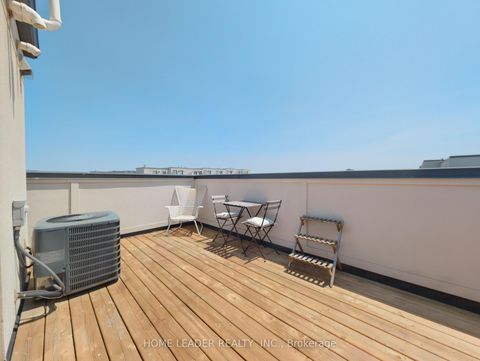 Photo 24 at 243 Downsview Park Boulevard S, CFB, Toronto