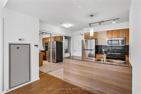 Photo 3 at 2801 - 38 Grenville Street, Bay Street Corridor, Toronto