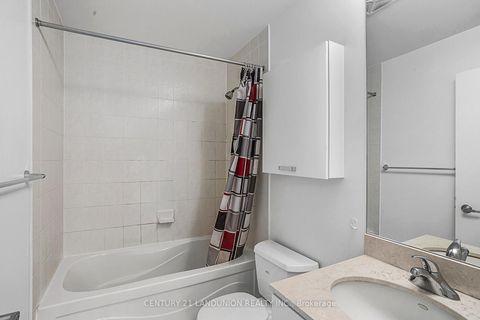 Photo 8 at 2801 - 38 Grenville Street, Bay Street Corridor, Toronto