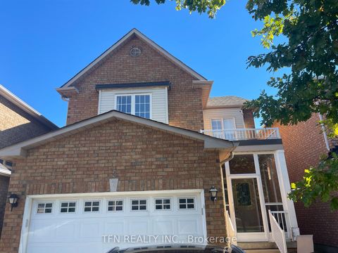 Photo 1 at 5 Belwood Boulevard, Patterson, Vaughan