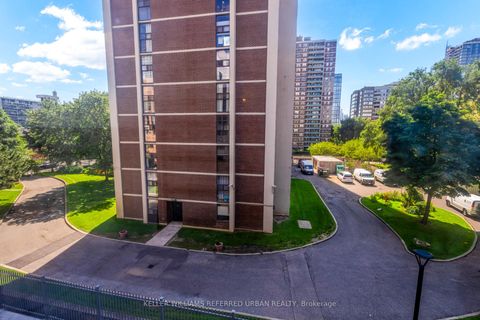 Photo 11 at 332 - 60 Homewood Avenue, South St. James Town, Toronto