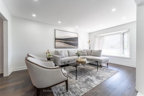 Photo 4 at 499 Aberdeen Avenue N, East Woodbridge, Vaughan