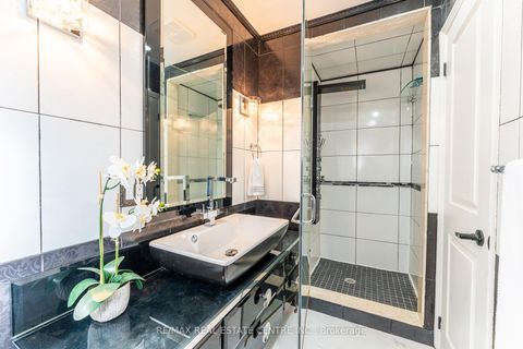 Photo 21 at 499 Aberdeen Avenue N, East Woodbridge, Vaughan