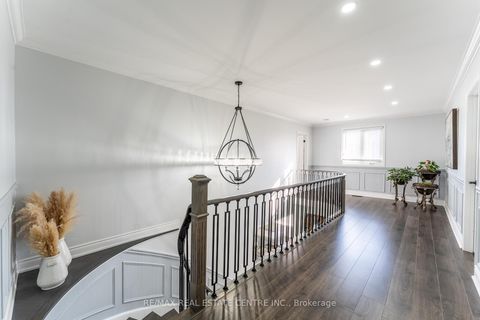 Photo 23 at 499 Aberdeen Avenue N, East Woodbridge, Vaughan