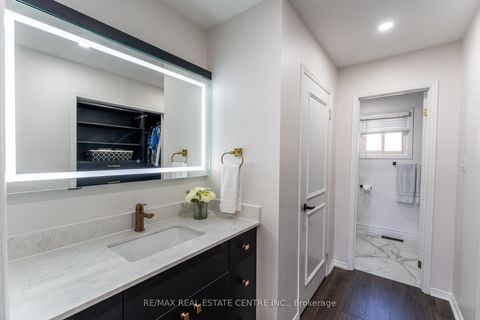 Photo 31 at 499 Aberdeen Avenue N, East Woodbridge, Vaughan