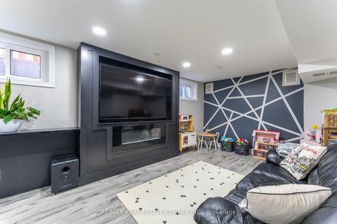 Photo 37 at 499 Aberdeen Avenue N, East Woodbridge, Vaughan