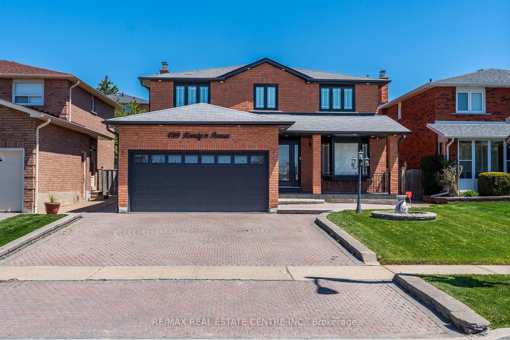 499 Aberdeen Avenue N, East Woodbridge, Vaughan 