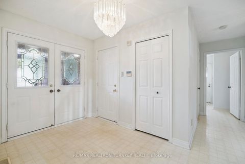 Photo 3 at 154 Meadowbank Road, Leslie Valley, Newmarket