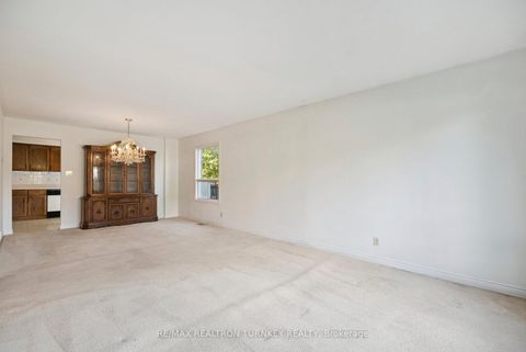 Photo 8 at 154 Meadowbank Road, Leslie Valley, Newmarket