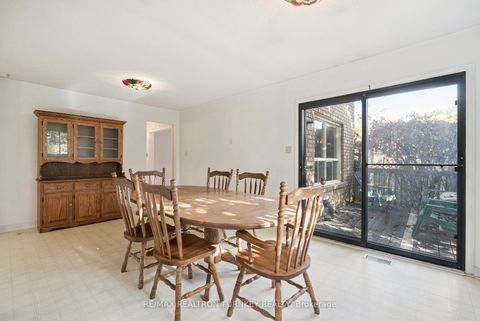 Photo 10 at 154 Meadowbank Road, Leslie Valley, Newmarket