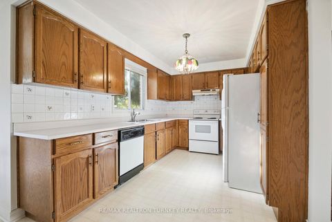 Photo 12 at 154 Meadowbank Road, Leslie Valley, Newmarket