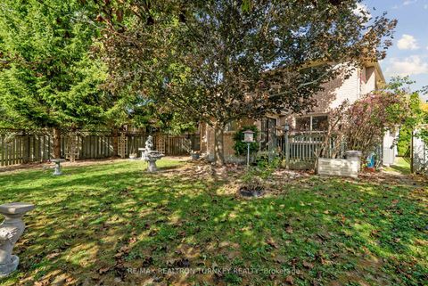 Photo 28 at 154 Meadowbank Road, Leslie Valley, Newmarket