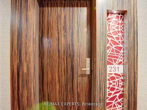 Photo 4 at 231 - 8763 Bayview Avenue W, Doncrest, Richmond Hill