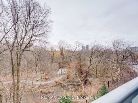 Photo 26 at 231 - 8763 Bayview Avenue W, Doncrest, Richmond Hill