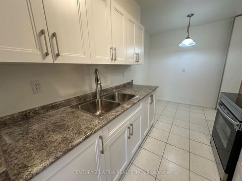 Photo 3 at 814 - 350 Seneca Hill Drive, Don Valley Village, Toronto
