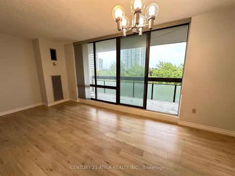 Photo 8 at 814 - 350 Seneca Hill Drive, Don Valley Village, Toronto