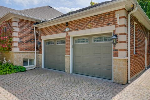 Photo 3 at 71 Willow Farm Lane, Hills of St Andrew, Aurora