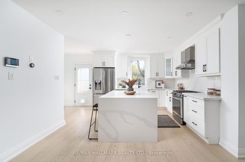 Photo 13 at 3 Thyra Avenue, East York, Toronto