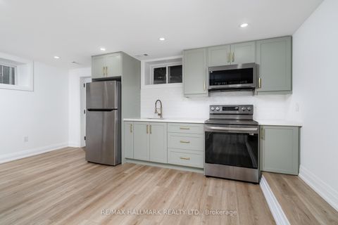 Photo 33 at 3 Thyra Avenue, East York, Toronto