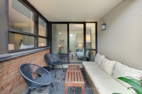 Photo 15 at 204 - 105 McCaul Street, Chinatown, Toronto