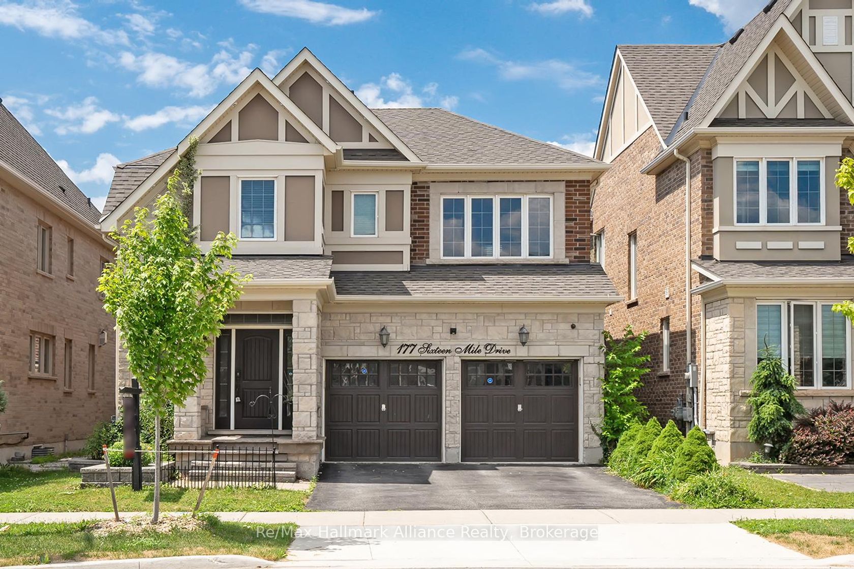 177 Sixteen Mile Drive, GO Glenorchy, Oakville by Loree Meneguzzi Real Estate 177 Sixteen Mile Drive, GO Glenorchy, Oakville