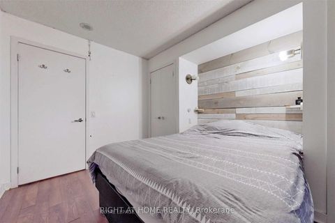 Photo 6 at 1810 - 361 Front Street W, Waterfront Communities C1, Toronto