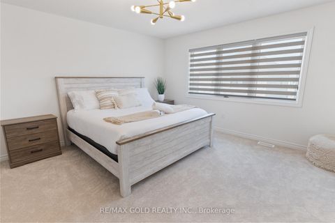 Photo 18 at 91 Phoenix Boulevard, Painswick South, Barrie Photo 18 at 91 Phoenix Boulevard, Painswick South, Barrie