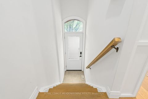 Photo 4 at 139 Harbourview Crescent, Mimico, Toronto
