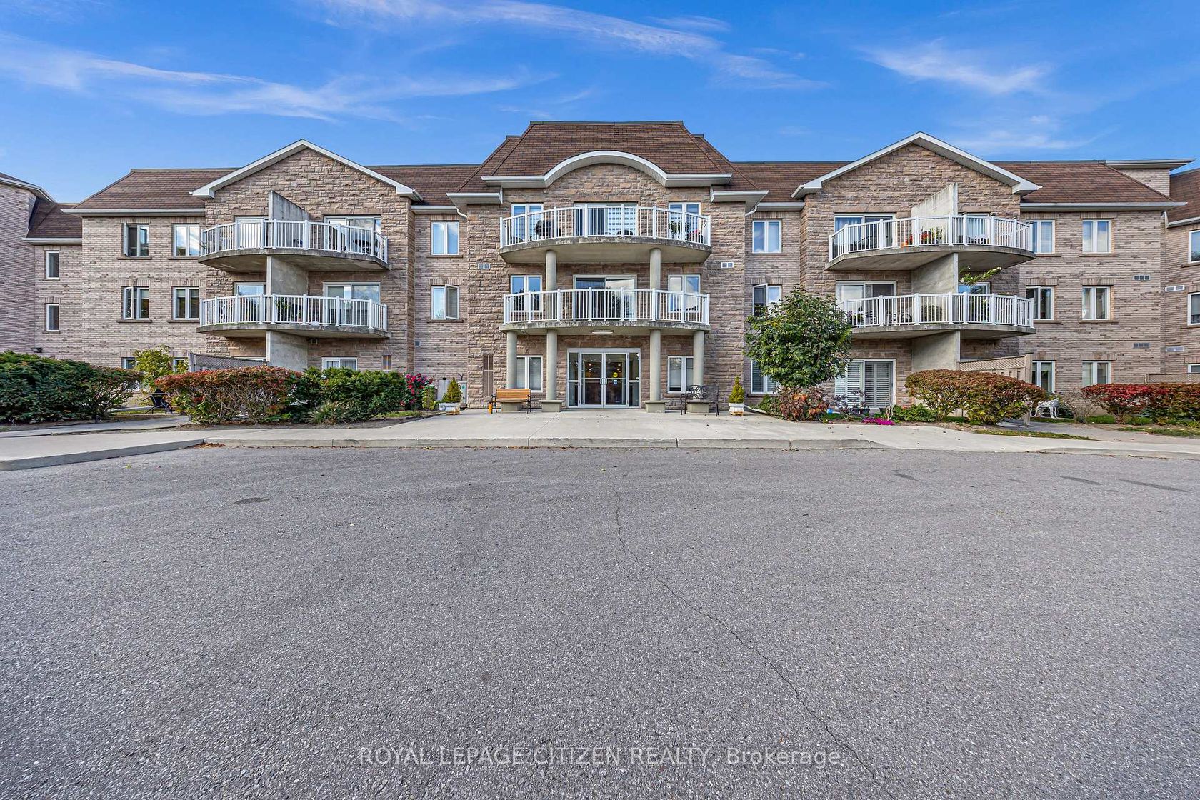 307 - 32 Church Street, Schomberg, King by Loree Meneguzzi Real Estate 307 - 32 Church Street, Schomberg, King