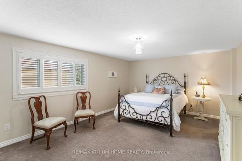 Photo 24 at 9 Constellation Crescent, Observatory, Richmond Hill