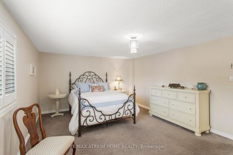 Photo 25 at 9 Constellation Crescent, Observatory, Richmond Hill