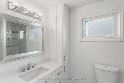 Photo 27 at 9 Constellation Crescent, Observatory, Richmond Hill