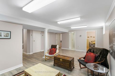 Photo 38 at 9 Constellation Crescent, Observatory, Richmond Hill