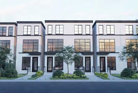 Photo 3 at 368 Jane Street, Lambton Baby Point, Toronto